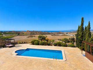 Bay View Villa, 360 Panoramic, Sea, Mountains & Town Views - By Aloha Palma - 4