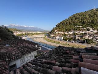 Timo's Guest House - 5