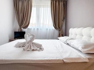 Utopia Luxury Residence - 1