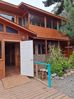 MARAVILLOSA Casona y cabañas en la ISLA de Neruda , arriendo temporal y anual - 2