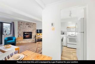 Cottage Vibe Condo with Views of Mont-Tremblant - 2