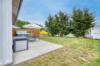 Modern cottage with covered deck grill & fireplace - walk to beach-bars-dining - 6