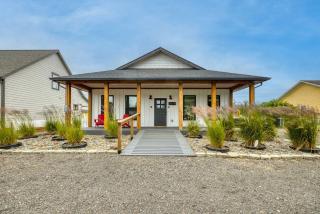 Modern cottage with covered deck grill & fireplace - walk to beach-bars-dining - 3
