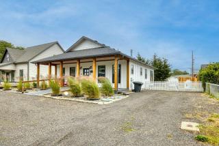 Modern cottage with covered deck grill & fireplace - walk to beach-bars-dining - 2