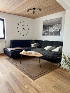 Top Apartment mit Parkplatz & viel Platz - 8