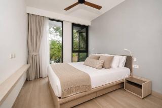 Modern Apartment with Pool & Lake View - 6