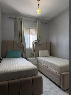 Appartement Élégant, Climatisé avec Vue Imprenable - 3