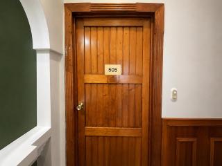 Cavi Rooms 505 - 9