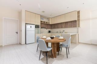 Elegant 2BR Apartment in Irqah NZL296 - 1