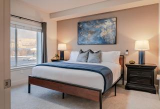 Grand convention centre 1BR- Fireplace,HotTub,Pool - 8