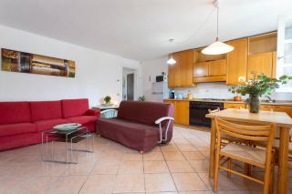 Da Vinci Garden Suite - Private Garden Apt 2BR - 6