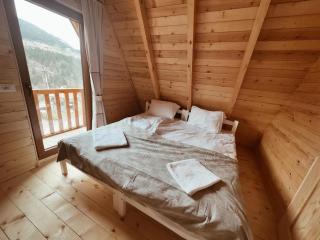 Bujtina n'kullë - 3