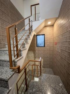 crown house - 7