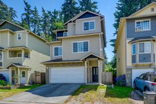 Great for Families! Spacious Retreat in Lynnwood - 0