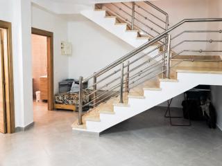 amplio duplex con piscina - 2