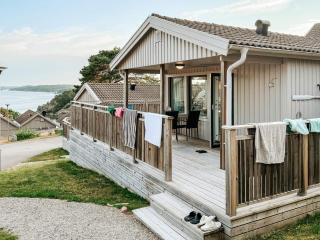 5 star holiday home in UDDEVALLA - 3