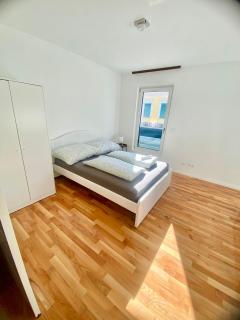Apartment with Terrace & Free Parking - 1