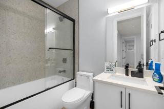 Minutes from Downtown | Spacious 1-Bed - 5