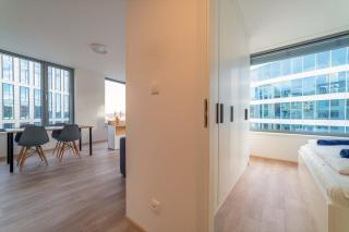 The Grand Finale Apartment By Rentez - 1