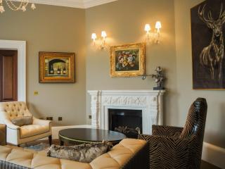 Mountrush House Exclusive 13 Bed Ensuite Luxury Manor near Dublin - 3