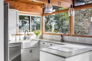 Enjoy Paradise on Lake Sammamish - 8