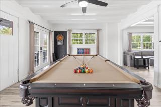 The Social House - 7BR Hot Tub & Pool Table - 0