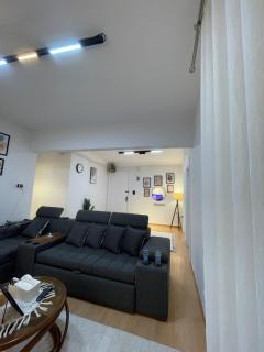 moon house - 9