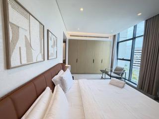 Iconic World Trade Center View-1 BR Suite FPH410O - 8
