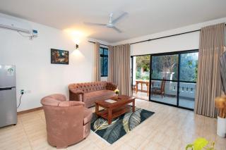 Diani Luxe Villa , Tropical Private Suites 600m from Diani Beach - 3