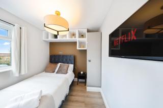 Modern Medway Getaway - Pool table - Ice Hockey - Table Tennis - 2