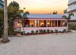 The Pink Haven - 9