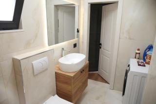 Diokris Apartment Modern & Cozy Stay near Lake Ohrid - 2