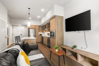 Stylish Apt Near DC & Metro - Pool & Gym - 2