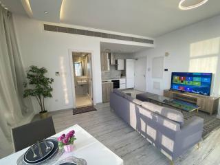 Premium Stay Best View in Town F281O - Apartment - 9