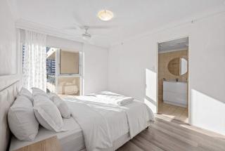 Ocean View Broadbeach Beachside Retreat - 1