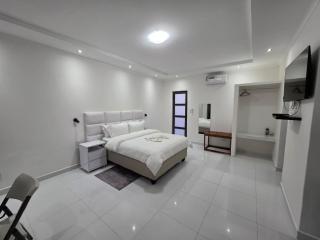 SADO Guesthouse - 0