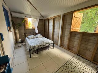Maison créole avec piscine et accès à la rivière - Lamentin - 7