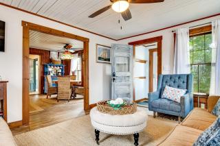Tiny Antique Cottage - 2 Minutes From Short Sands! - 4