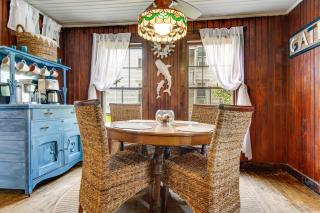 Tiny Antique Cottage - 2 Minutes From Short Sands! - 3