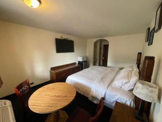 D-Lux Budget Inn Lemont - 4
