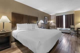 Best Western Muncie - 1