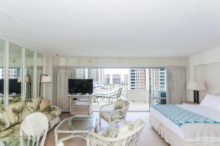 Ilikai Tower 930 - 7