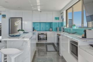 Lvl 15 Sunrise - Sunset Views - Pool - Parking - 6