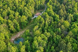 Serene Andes Retreat with AC, BBQ and Nature - 8