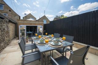 Charming Vine Cottage in Central Broadway - 5