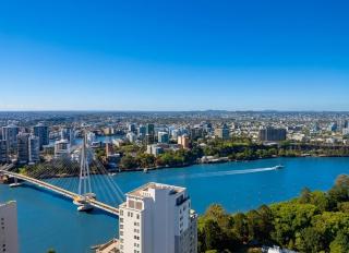 Level 43 Water Views - 2BR - Sleeps 6 & Baby Stay - 6