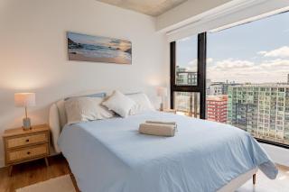 Bright & Cozy 1BR in Trendy Griffintown - 1