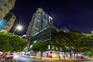 15th Floor Superior Hotel Suite King Bed - Darwin - 2