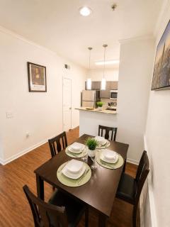 Stylish 1BR Resort Retreat Near The Woodlands - 5