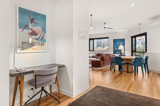 Hawke & Hide Designer 3BR Balcony Retreat - 3